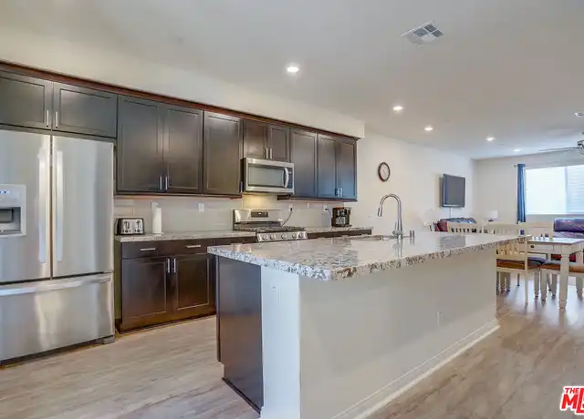 Property at 20619 Oakglen Ln, Winnetka, CA, 91306, 4 beds, 4 baths, [object Object]