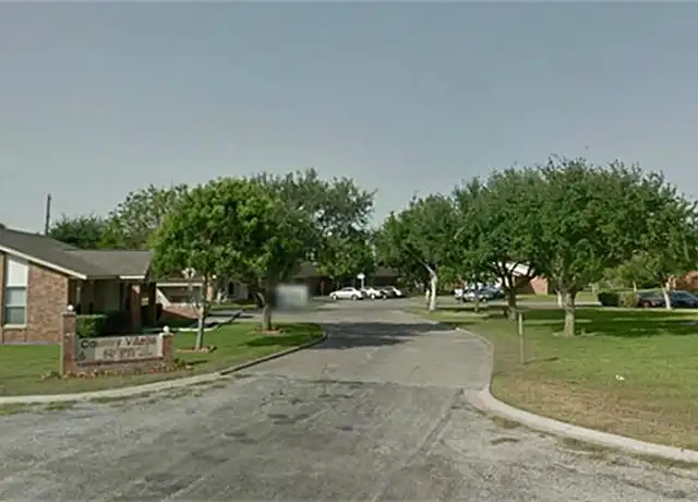 Property at 1500 Hackberry Ln, Mathis, TX, 78368, 1 bed, 1 bath, [object Object]