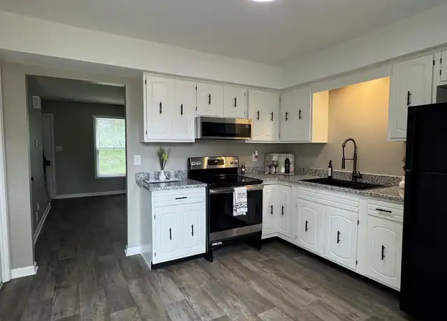 Property at 260 Gibson St, Danville, IN, 46122, 2 beds, 1 bath, [object Object]
