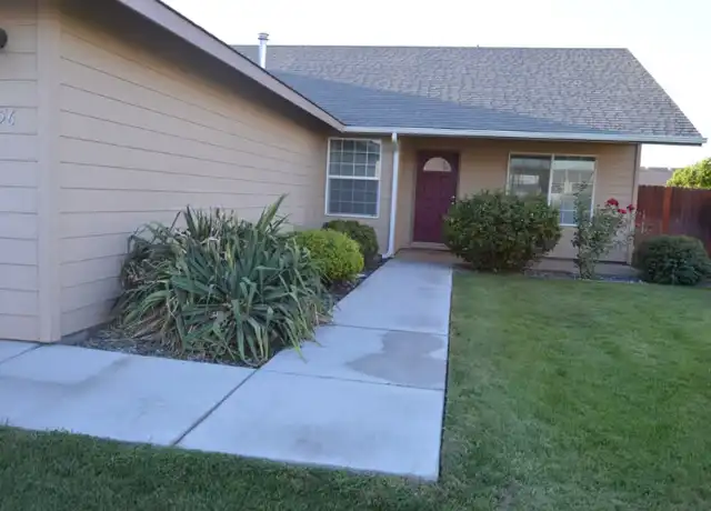 Property at 656 W Pheasant Ave, Hermiston, OR, 97838, 3 beds, 2 baths, [object Object]