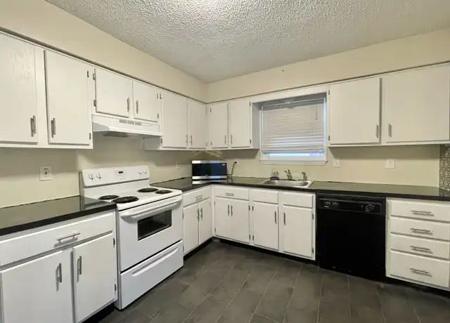 Property at 4B Suncrest Dr Unit 4A, Waterford, NY, 12188, 2 beds, 1.5 baths, [object Object]