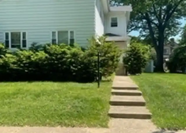 Property at 632 N Center St Unit 2W, Naperville, IL, 60563, 2 beds, 1 bath, [object Object]