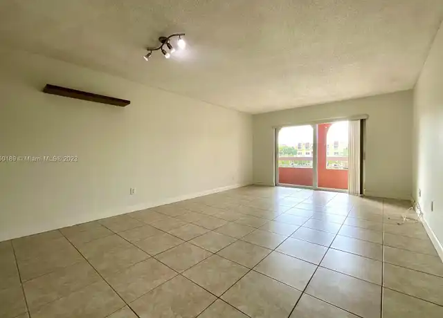 Property at 7820 Camino Real, Miami, FL, 33143, 1 bed, 1 bath, [object Object]