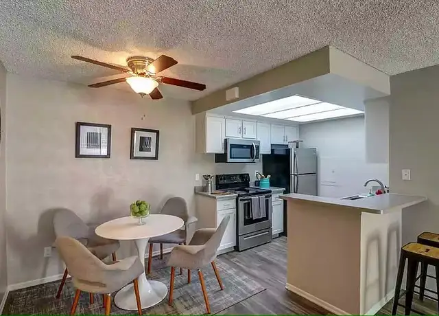 Photo of 440 W Gladstone St, Glendora, CA 91740