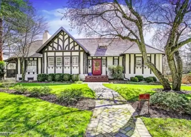 Property at 136 Hobart Ave, Short Hills, NJ, 07078, 5 beds, 3 baths, [object Object]