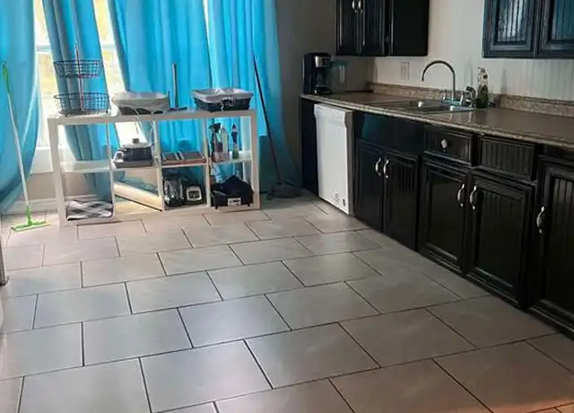 Property at 435 East Avenue J Unit J, Silsbee, TX, 77656, 4 beds, 2.5 baths, [object Object]