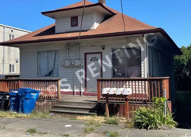 Property at 2468 S College St Unit D, Seattle, WA, 98144, 2 beds, 1 bath, [object Object]