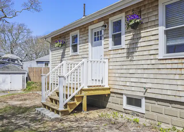 Property at 9 Wedgewood Way, Buzzards Bay, MA, 02532, 3 beds, 1 bath, [object Object]