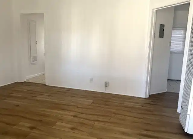 Property at 8454 Victoria Ave Apt C, South Gate, CA, 90280, 1 bed, 1 bath, [object Object]