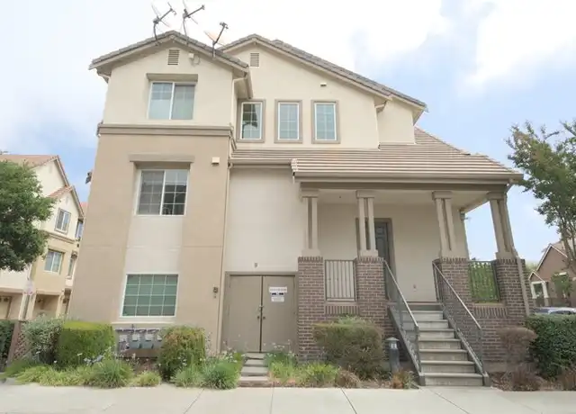 Property at 1067 Green St, Union City, CA, 94587, 3 beds, 2.5 baths, [object Object]