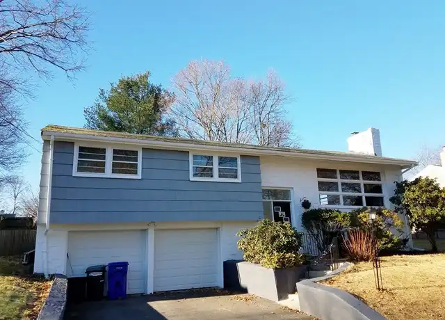 Property at 61 Cypress Rd Unit House, Milton, MA, 02186, 3 beds, 2.5 baths, [object Object]