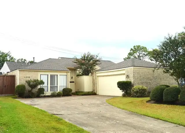 Property at 1310 S Kirkwood Rd, Houston, TX, 77077, 3 beds, 2 baths, [object Object]