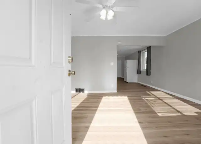 Property at 361 S Harris Ave #361, Columbus, OH, 43204, 2 beds, 1 bath, [object Object]