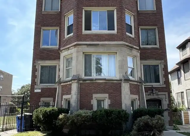 Property at 7412 S South Shore Dr Unit 4, Chicago, IL, 60649, 3 beds, 2 baths, [object Object]