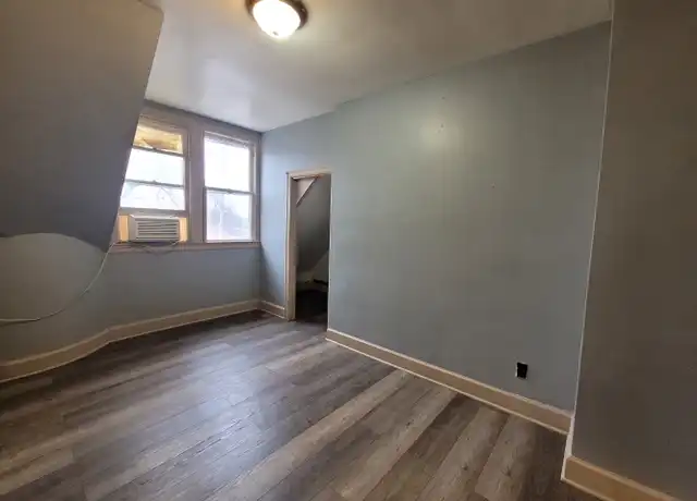 Property at 315 E 2nd St Unit 4, Grand Island, NE, 68801, 2 beds, 1 bath, [object Object]