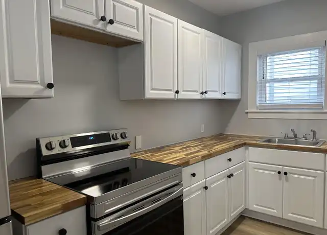 Property at 30 Ledge St Unit 1, Nashua, NH, 03060, 2 beds, 1 bath, [object Object]