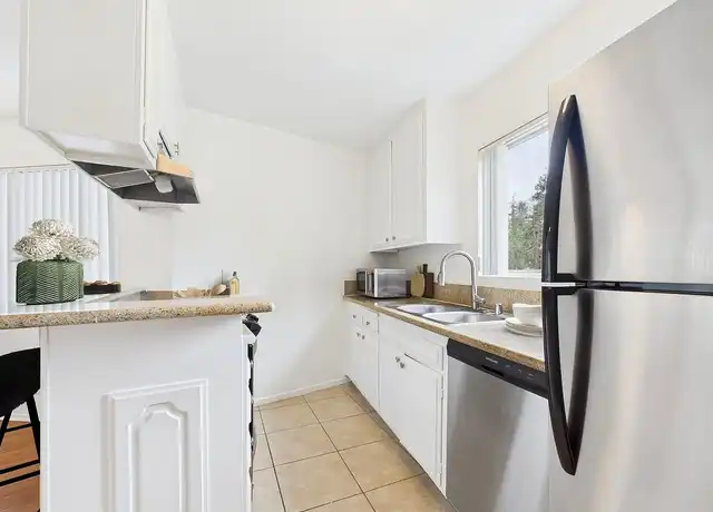 Property at 1417 Veteran Ave, Los Angeles, CA, 90024, 0 beds, 1 bath, [object Object]