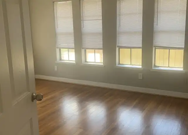 Property at 4720 Delano St, Houston, TX, 77004, 1 bed, 1 bath, [object Object]