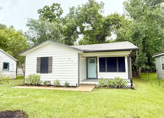 Property at 824 S Anderson St, Angleton, TX, 77515, 2 beds, 1 bath, [object Object]
