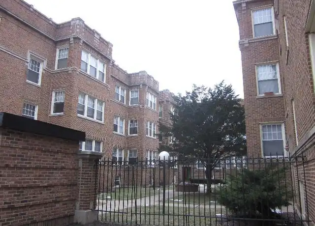 Property at 5646 N Ridge Ave, Chicago, IL, 60660, 1 bed, 1 bath, [object Object]