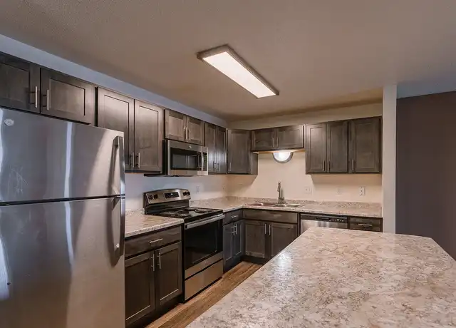 Property at Willow Park - 4949 16th Ave S, Fargo, ND, 58103, 2 beds, 1 bath, [object Object]