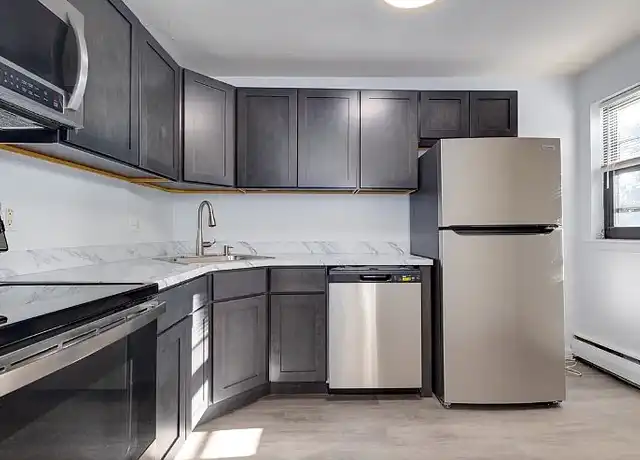 Property at Springfield Green Apartments - 144 S Morton Ave, Morton, PA, 19070, 1 bed, 1 bath, [object Object]