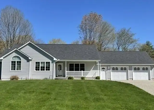 Property at 15 Holly Cir, Easthampton, MA, 01027, 3 beds, 2 baths, [object Object]