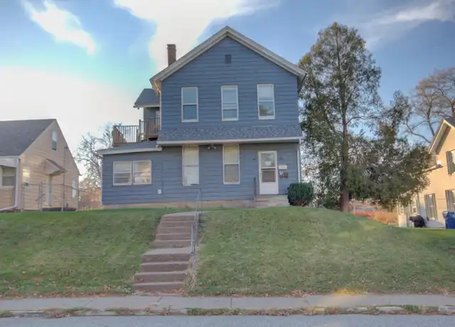Property at 1806 Grand Ave #3, Davenport, IA, 52803, 1 bed, 1 bath, [object Object]