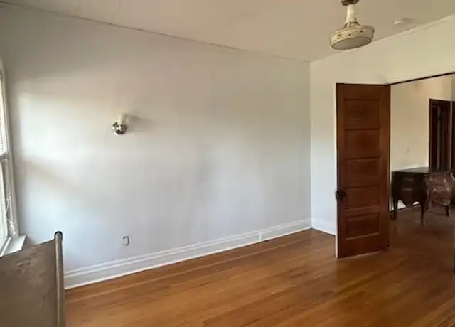 Property at 51 W 21st St Unit 2, Chicago Heights, IL, 60411, 3 beds, 1 bath, [object Object]