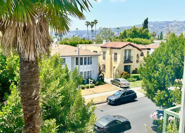 Property at 428 Hayworth Ave Unit 303, Los Angeles, CA, 90048, 1 bed, 1 bath, [object Object]