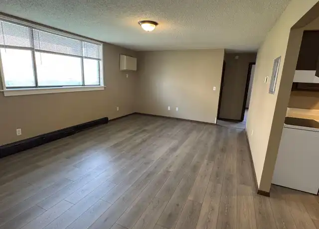 Property at 1011 S 3rd St Unit 15, Bismarck, ND, 58504, 2 beds, 1 bath, [object Object]