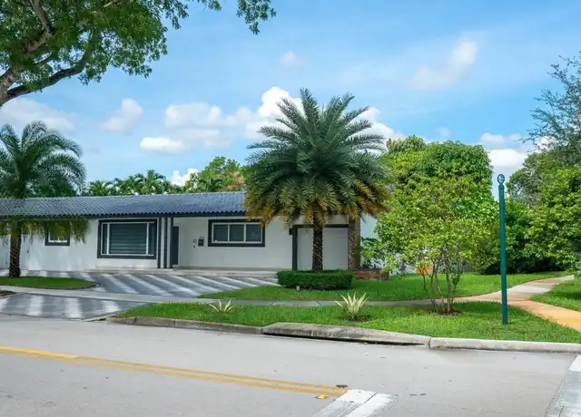 Property at 14820 Mahogany Ct, Miami Lakes, FL, 33014, 3 beds, 2 baths, [object Object]