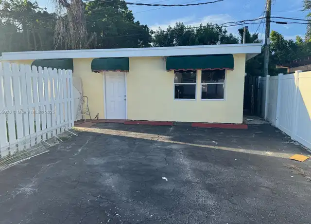 Property at 2233 NE 173rd St Unit Back, North Miami Beach, FL, 33160, 1 bed, 1 bath, [object Object]