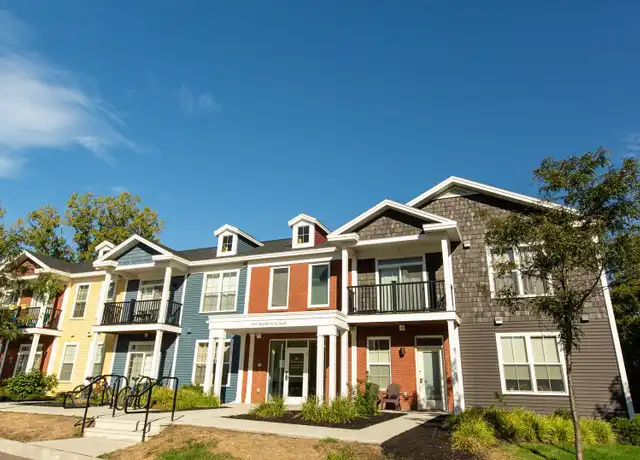 Property at 195 Bayberry Cir Unit 201, Burlington, VT, 05401, 2 beds, 1 bath, [object Object]