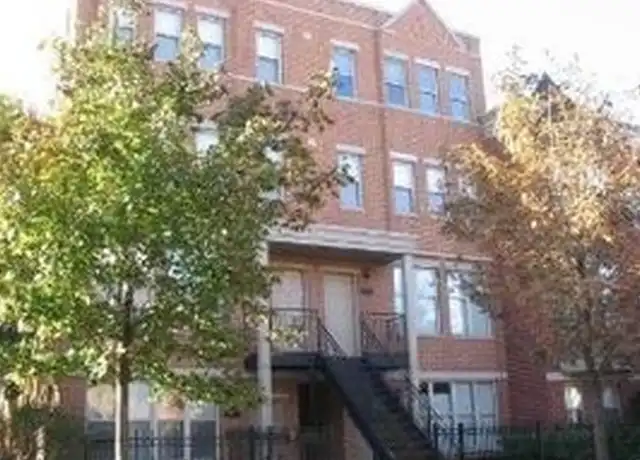 Property at 717 W Evergreen Ave Unit B, Chicago, IL, 60610, 3 beds, 2.5 baths, [object Object]