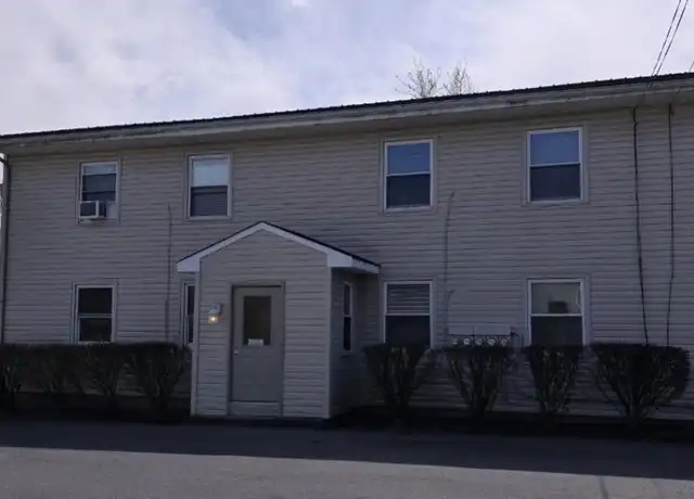 Property at 201 Bel Aire Cir, Hollidaysburg, PA, 16648, 2 beds, 1 bath, [object Object]
