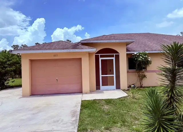 Property at 1221 E 12th St, Lehigh Acres, FL, 33972, 2 beds, 2 baths, [object Object]