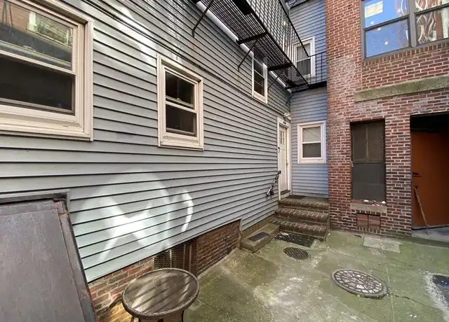 Property at 7 Lathrop Pl Unit 1R, Boston, MA, 02113, 1 bed, 1 bath, [object Object]