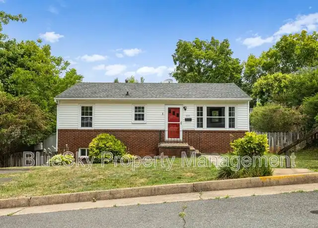Property at 915 Sycamore St, Charlottesville, VA, 22902, 3 beds, 2 baths, [object Object]
