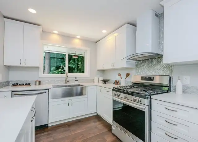 Property at 5253 120th Ave SE, Bellevue, WA, 98006, 5 beds, 2 baths, [object Object]