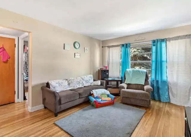 Property at 2320 S 92nd St Unit 4, West Allis, WI, 53227, 2 beds, 1 bath, [object Object]