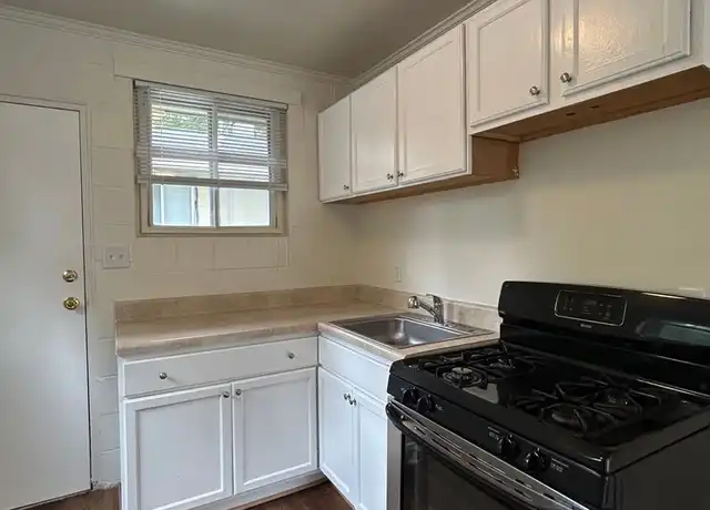 Property at 827 15th Half St Unit 815-A, Virginia Beach, VA, 23451, 2 beds, 1 bath, [object Object]