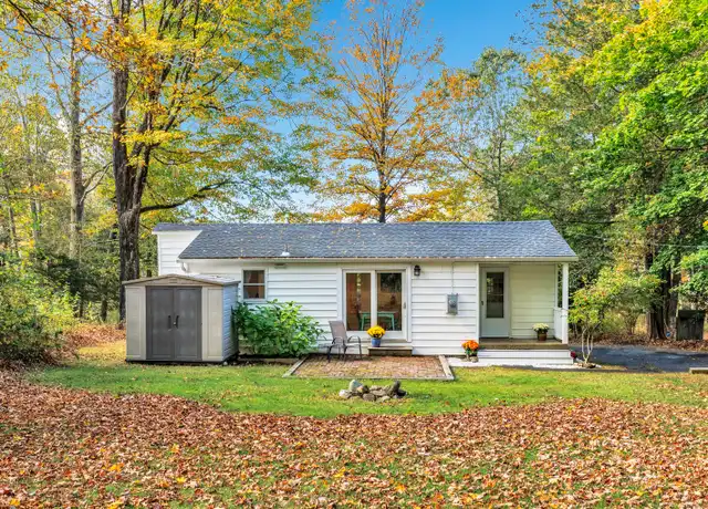 Property at 90 John Read Rd Unit A, Redding, CT, 06896, 2 beds, 1 bath, [object Object]