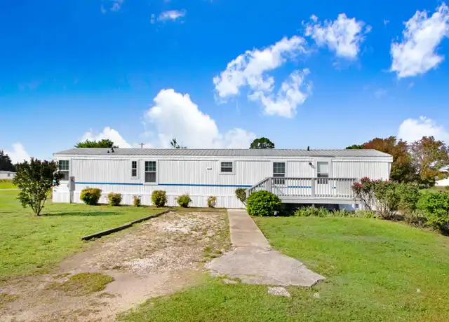 Property at 2379 US Highway 13 S, Goldsboro, NC, 27530, 3 beds, 2 baths, [object Object]