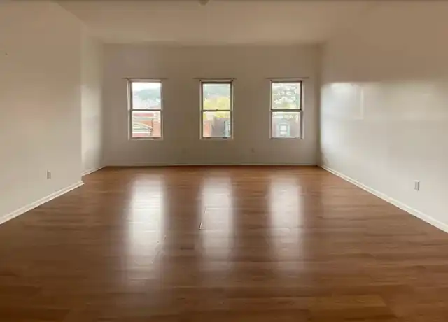 Property at 1407 E Carson St Unit 3, Pittsburgh, PA, 15203, 3 beds, 1 bath, [object Object]