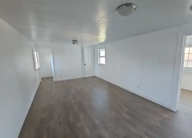 Property at 201 W 46th St Unit 203 1/2, Los Angeles, CA, 90037, 1 bed, 1 bath, [object Object]