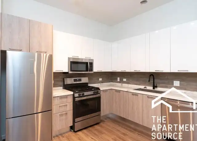 Property at 2550 S Wabash Ave, Chicago, IL, 60616, 3 beds, 2 baths, [object Object]