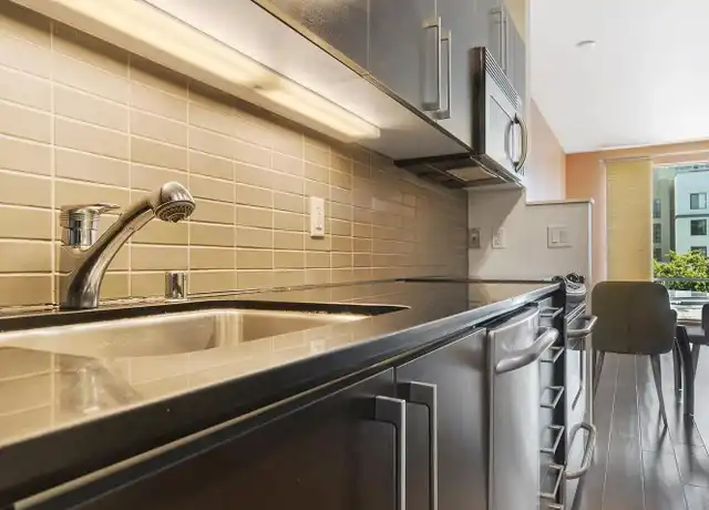 Property at 200 2nd St #213, Oakland, CA, 94607, 1 bed, 1 bath, [object Object]