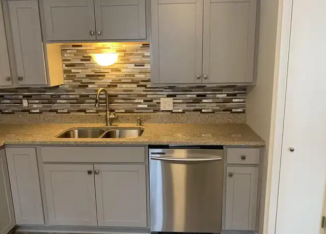 Property at 2311 E North Ave Unit 6, Milwaukee, WI, 53202, 1 bed, 1 bath, [object Object]