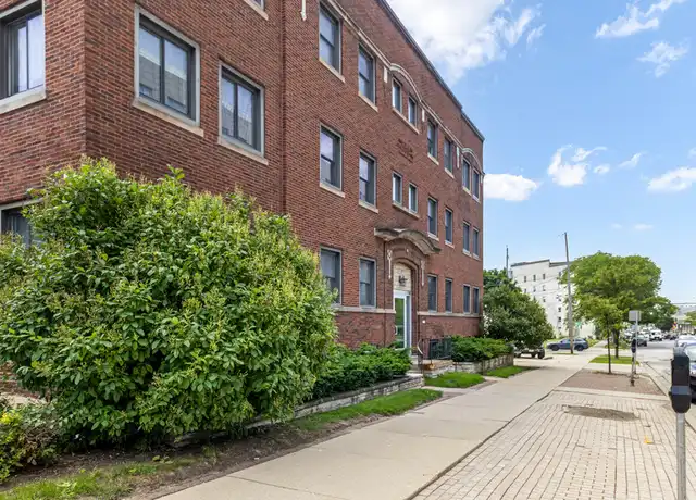 Property at 2311 E North Ave Unit 6, Milwaukee, WI, 53202, 1 bed, 1 bath, [object Object]
